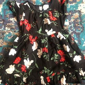 Old navy black flowery dress in 3T